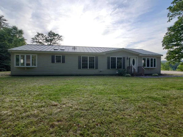 37 Seminary Road, Winchester, NH 03470
