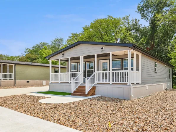 7368 NE Berwick Dr #11, Ankeny, IA 50021