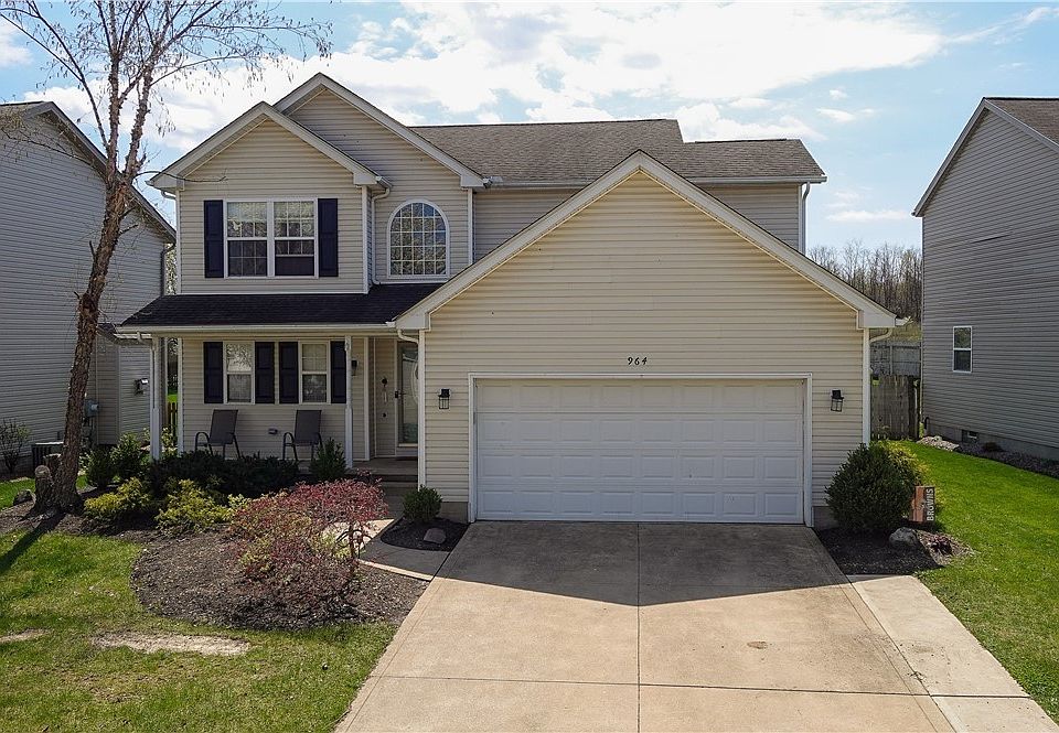 1st image of 964 Chadwick Ln