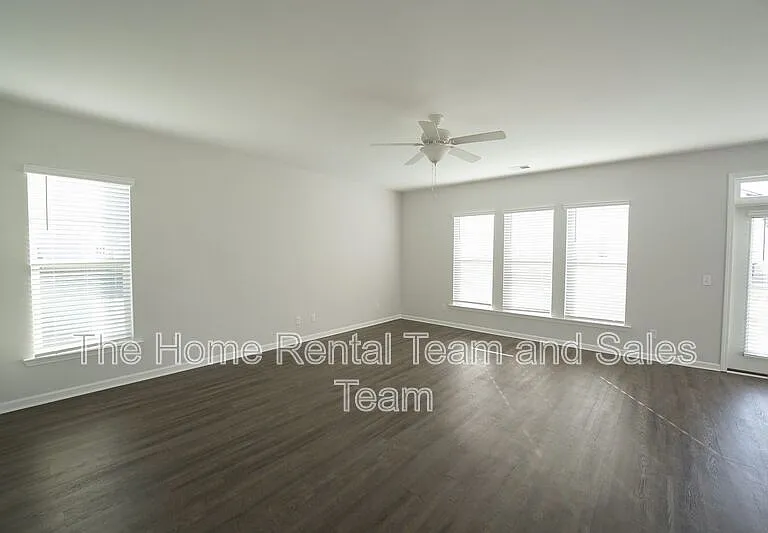 257 Brookline Dr — Photo 4