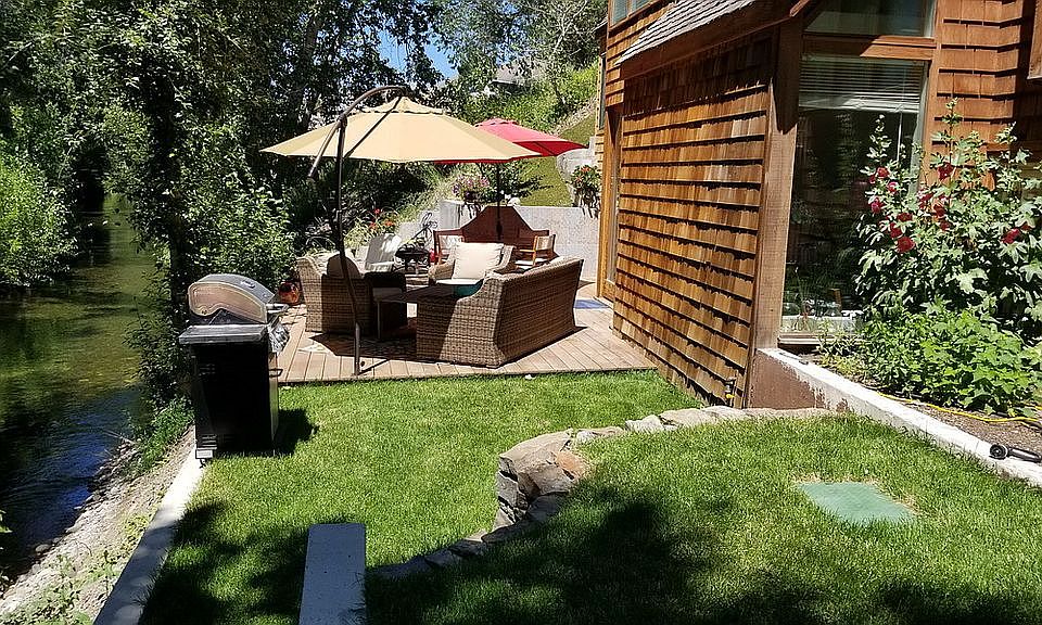 canal & teak patio