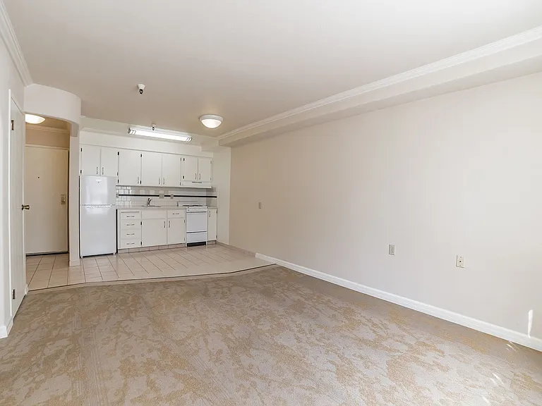 Park Glenview Apartments- Boutique Senior Living — Photo 20