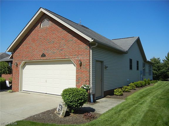 2nd image of 1230 Fairway Dr
