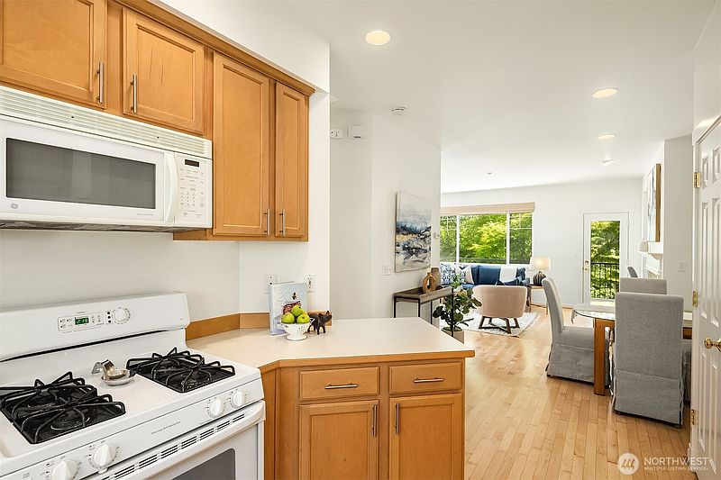 5th image of 15428 135th Place NE #36B