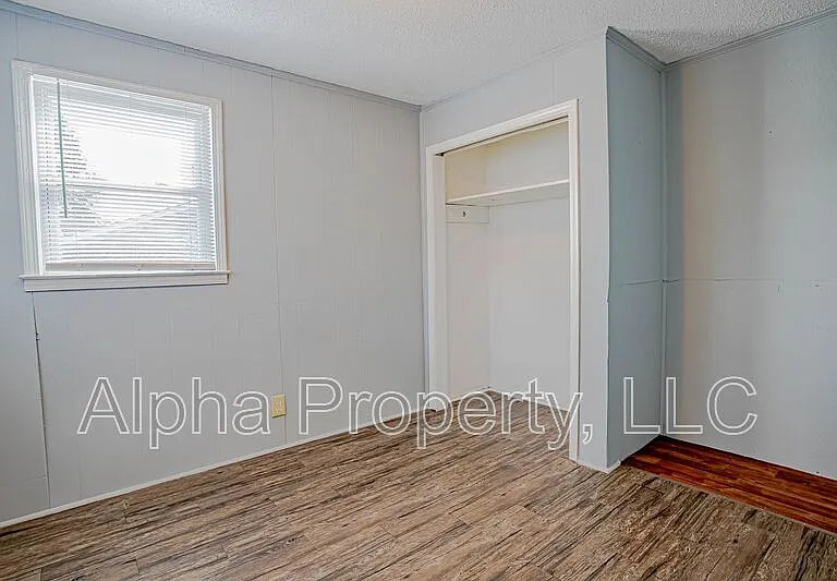 105 Foster Cir #7 — Photo 8