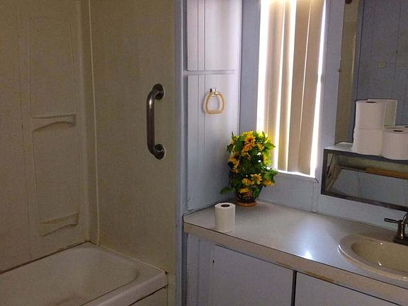 4th image of 51555 Monroe St #134