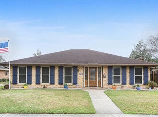 42 W Imperial Dr, Harahan, LA 70123