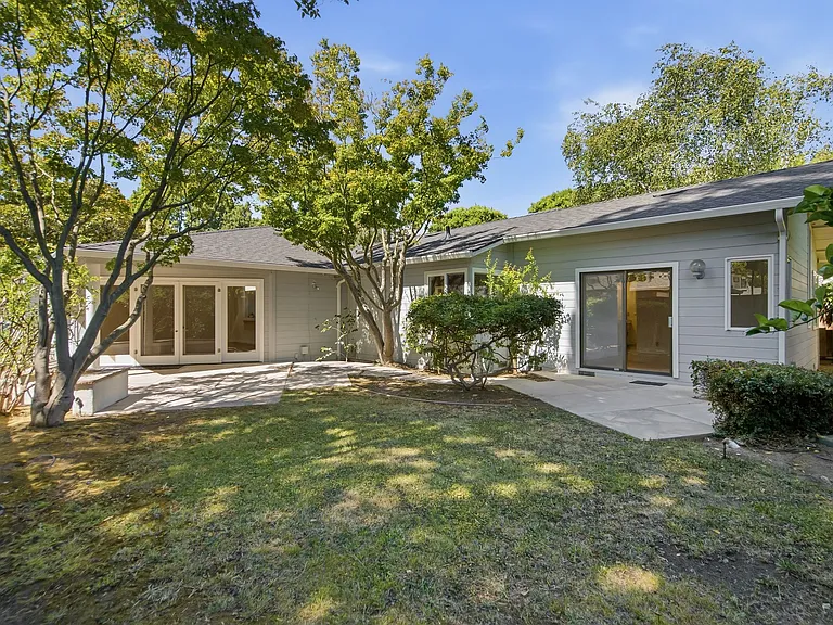 1537 Dana Ave — Photo 35
