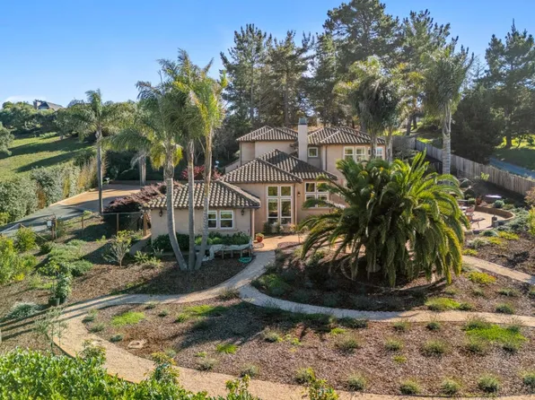 69 Crest Dr, Watsonville, CA 95076