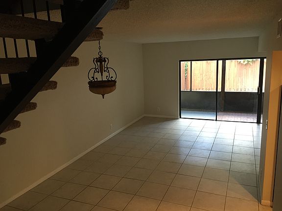 3rd image of 11019 W Broward Blvd
