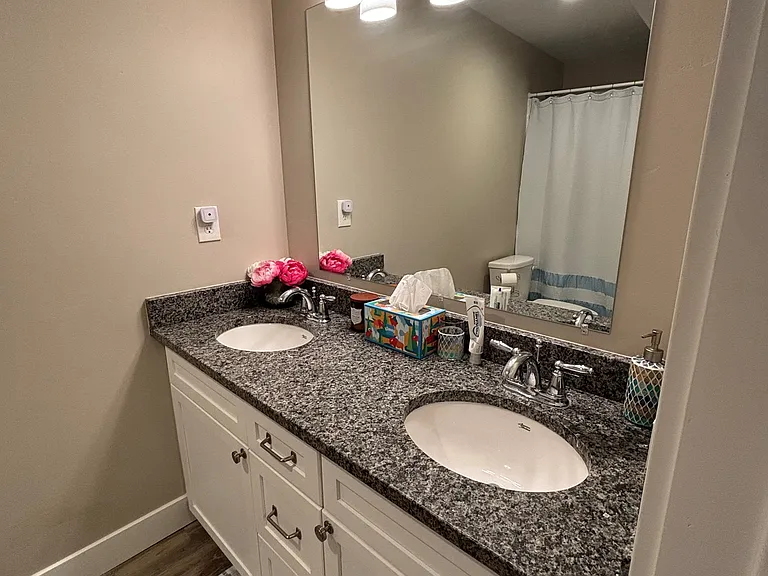461 E Windy Garden Ln — Photo 13