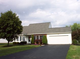 6 Musket Ln, Rochester, NY 14624