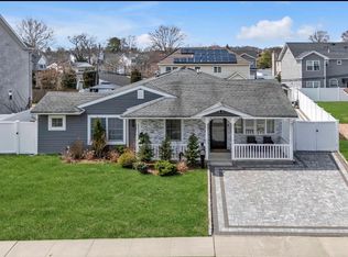 69 Candy Lane, Syosset, NY 11791
