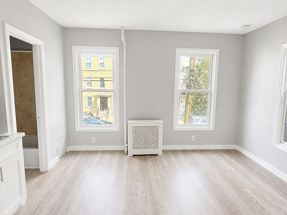 4th image of 198 Parker St #2AA