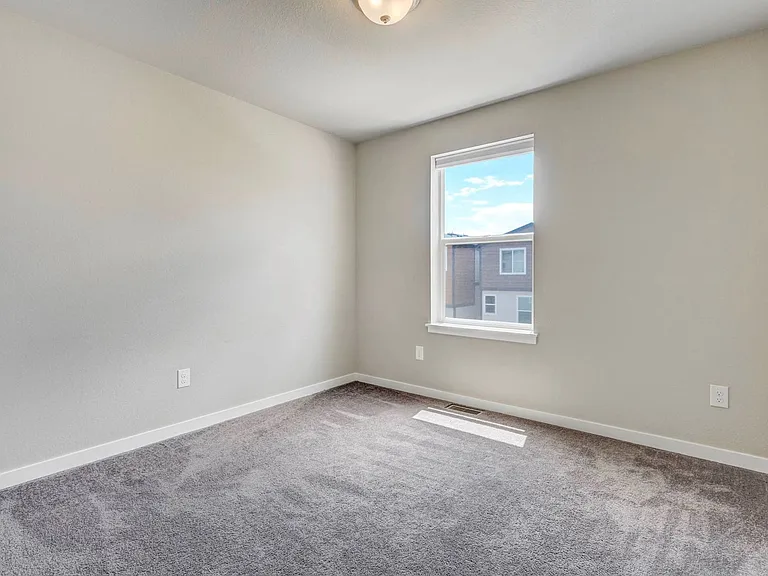 1354 Sunshine Valley Way — Photo 14