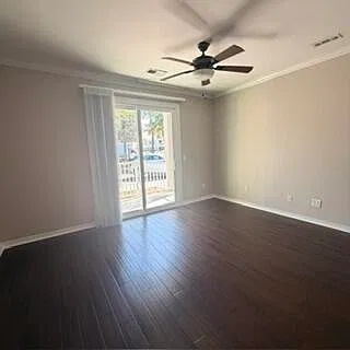 1 bed, 1.5 bath, 683 sqft, $1,950 — Photo 3