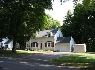 102 Overbrook Rd, Gates, NY 14624