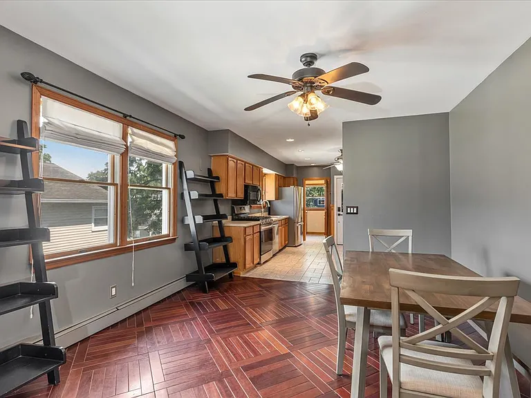 59 Burnside Ave #2 — Photo 5
