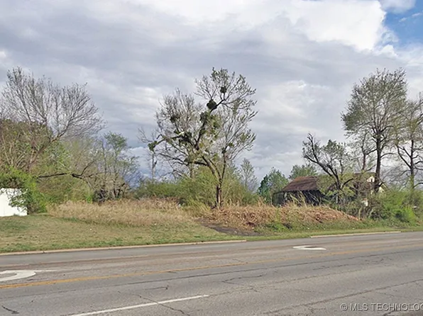 4901 S Muskogee Ave, Tahlequah, OK 74464