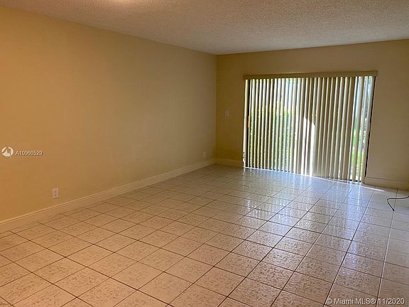 4th image of 8290 Lake Dr APT 119