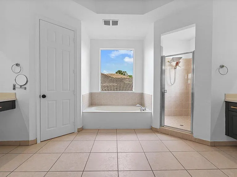1831 Waldorf Dr — Photo 45