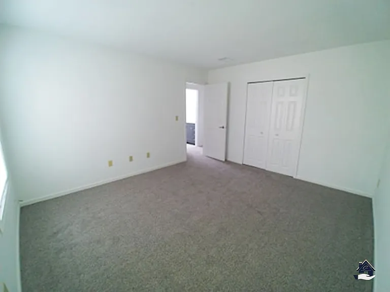 1426 Kossuth St — Photo 14