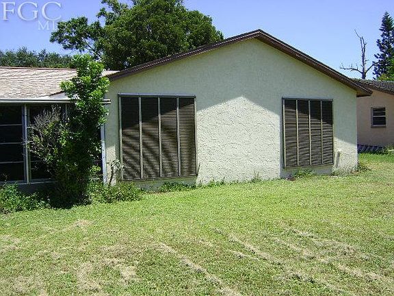 2nd image of 823 Friendly St