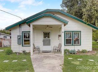 43 Sellers Rd, Clyde, NC 28721