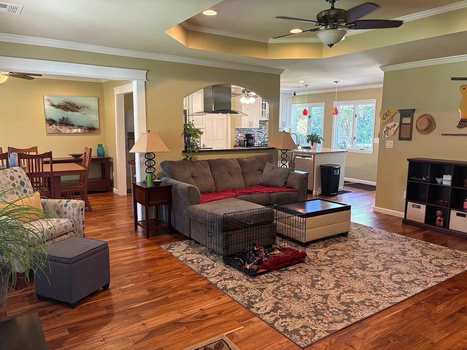 3 bed, 2.5 bath, 2200 sqft, $2,500 — Photo 3