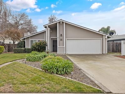 5425 W Seeger Court, Visalia, CA, 93277