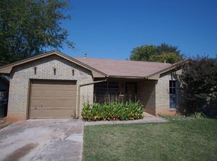 2035 Allenhurst St, Norman, OK 73071