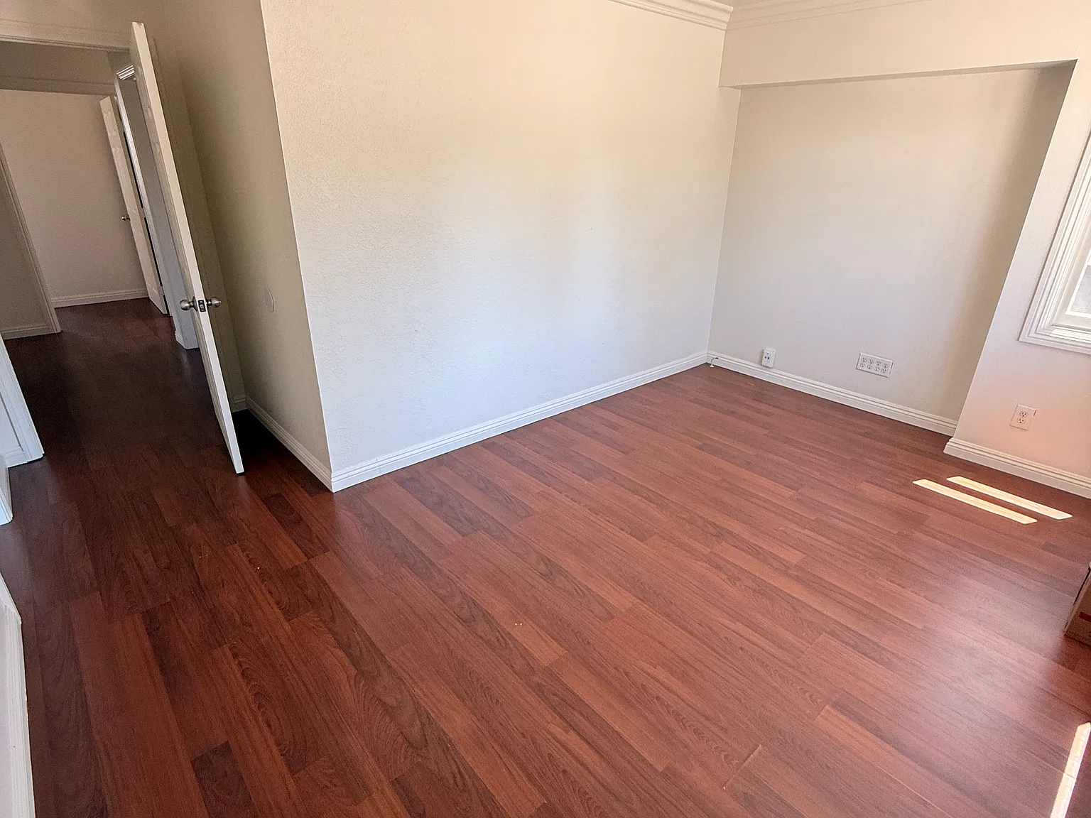 5 bed, 1650 sqft, $5,000 — Photo 4