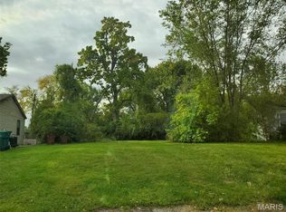 747 Saint Norbert Dr, Cahokia, IL
