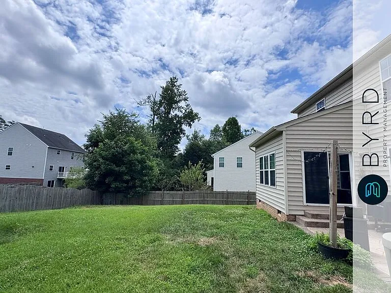 7025 Heartleaf Ln — Photo 31