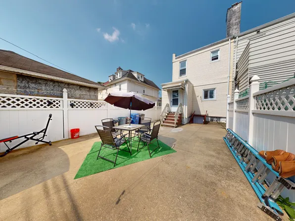 1563 East 46th Street image 16 of 19