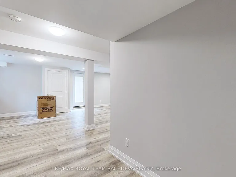 36 Kennett Dr — Photo 16