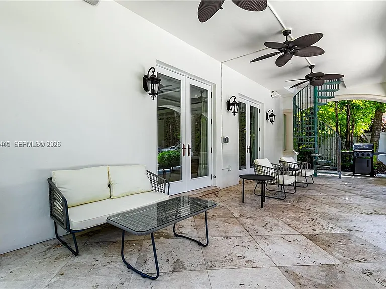709 Idlewyld Dr — Photo 31