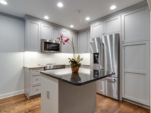 5th image of 4741 Mint Dr #4741