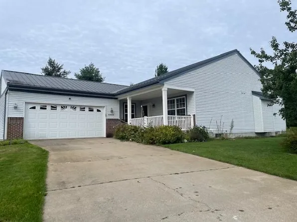 3900 Glen Meadows Dr, Gaylord, MI 49735