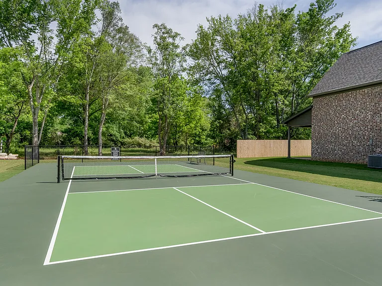 820 Stonebrook Ln — Photo 12
