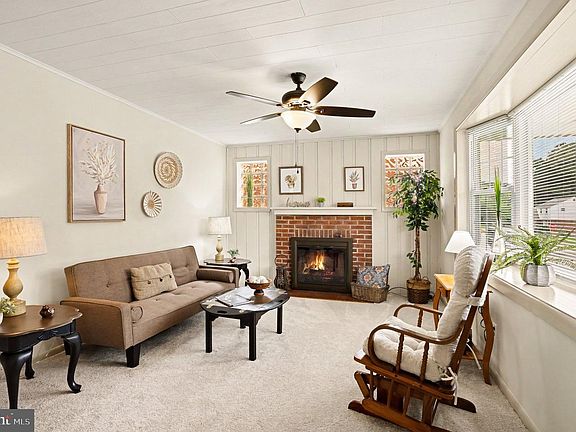 4th image of 8216 Analee Ave