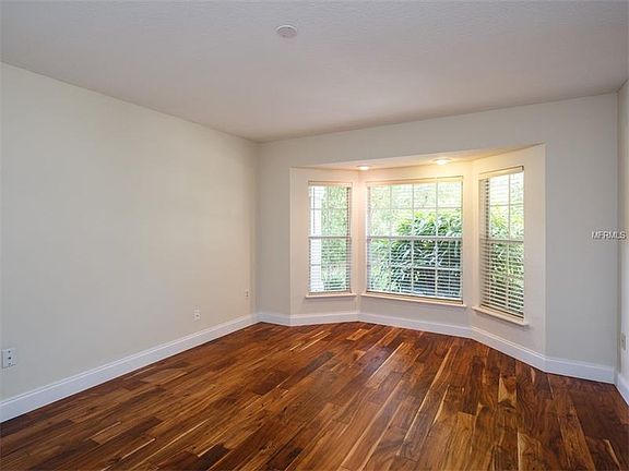 4th image of 1773 Pine Ave