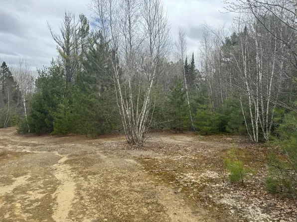 70 Range Road, Garland, ME 04939