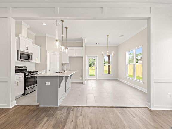 5th image of 10427 Highland Lakes Dr