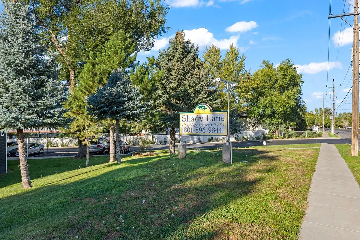 Building Photo - Shady Lane Apartments