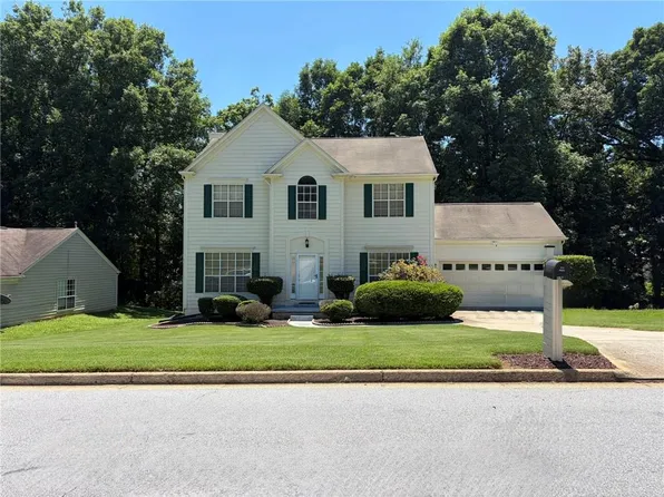 4011 Wintersweet Dr, Decatur, GA 30034