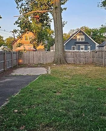 4th image of 1021 Harrison Ave #1