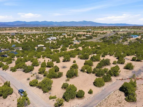 7 Calle Nopalitos, Santa Fe, NM 87507
