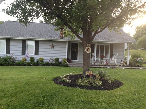 2nd image of 367 Cambridge Dr
