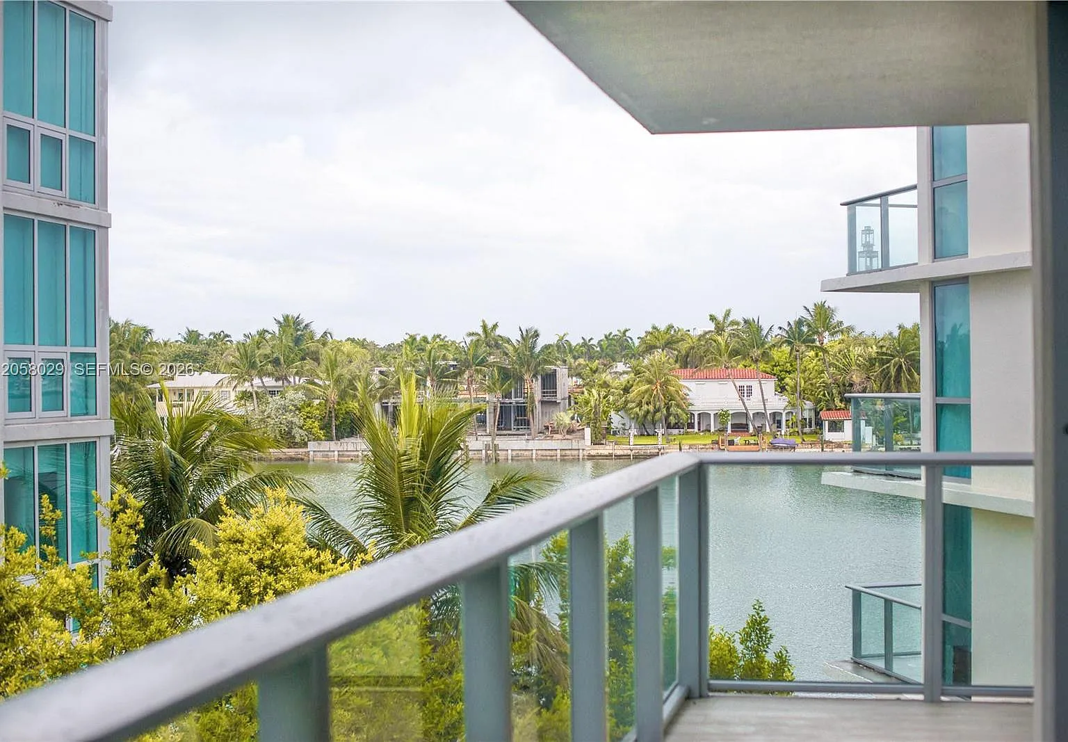 Amd Pl Of 2nd Ocean Front — Photo 4
